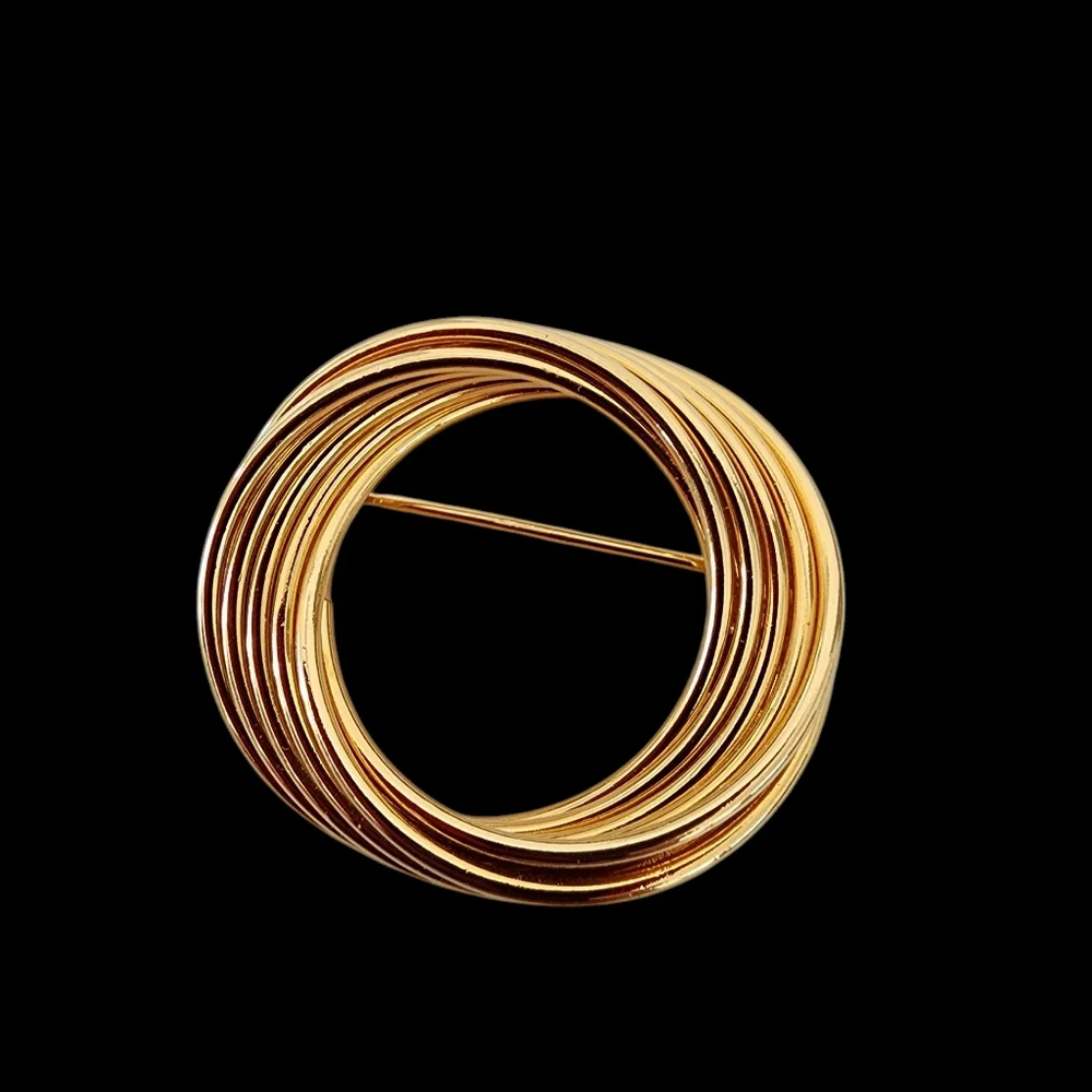 Napier Vintage Brooch Pin circle brooch gold tone